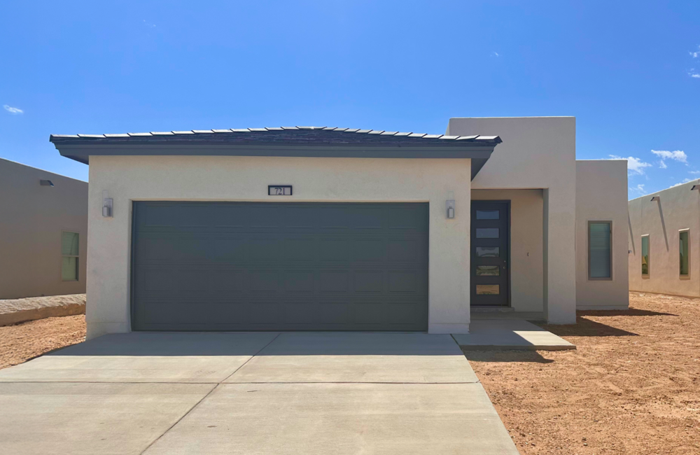 721 Paseo Del Agua St