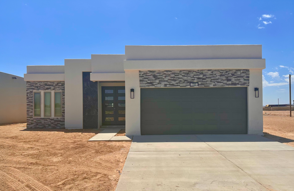 733 Paseo Del Agua St