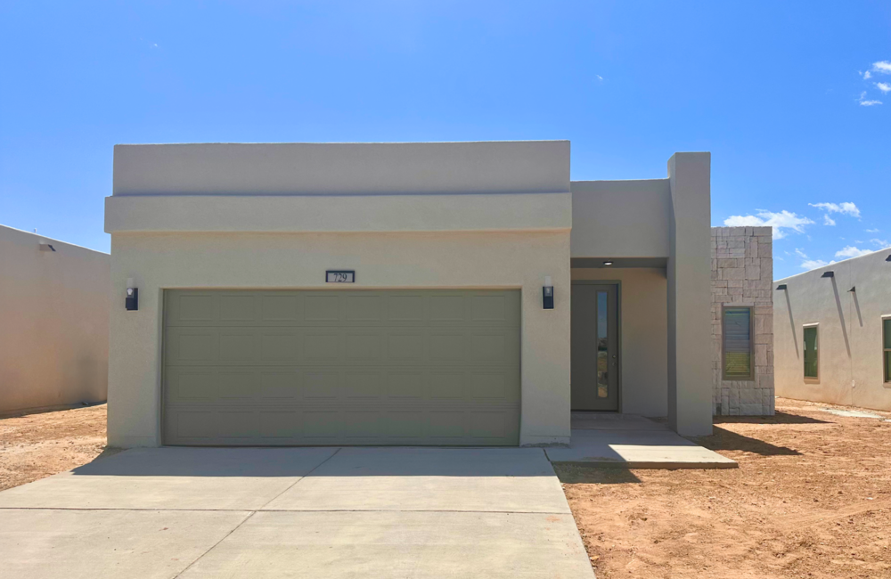 729 Paseo del Agua St.