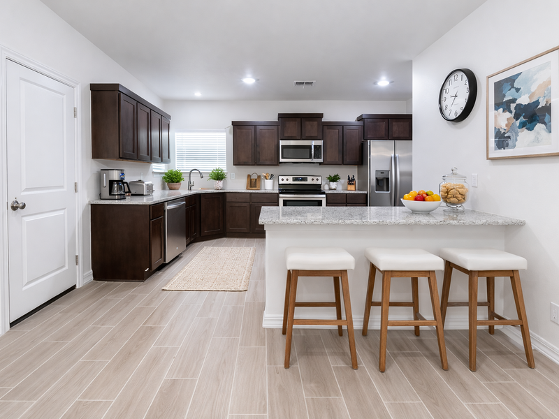 Appliances shown for illustration purposes only and may vary.