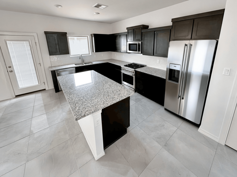 Appliances shown for illustration purposes only and may vary.