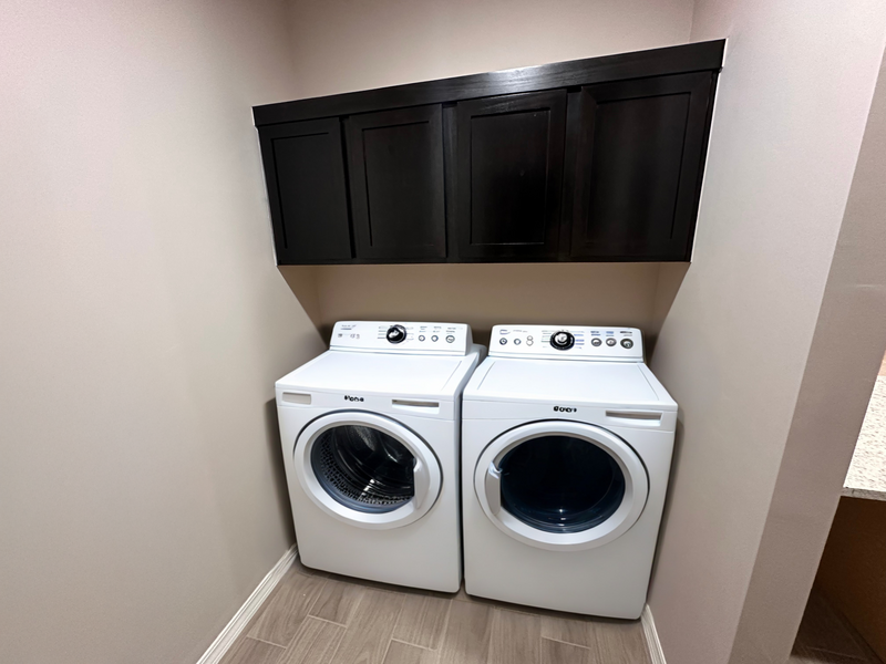 Appliances shown for illustration purposes only and may vary.