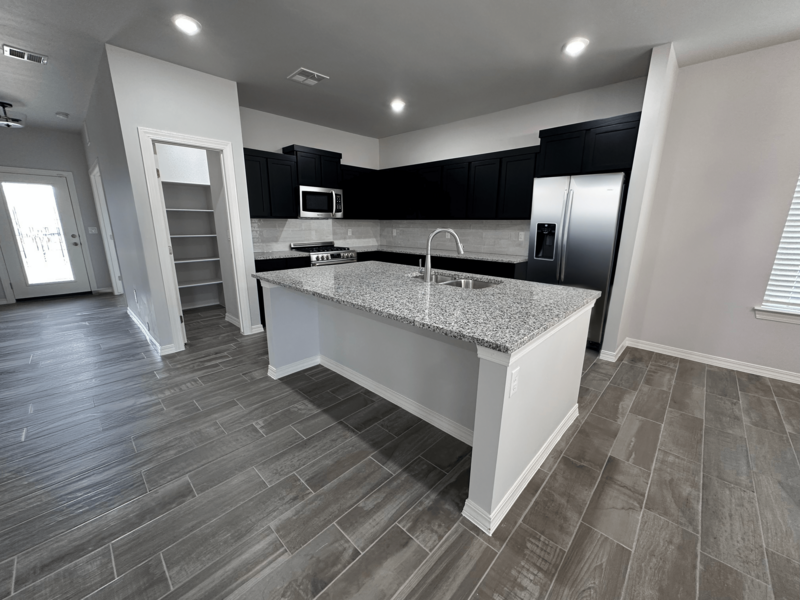 Appliances shown for illustration purposes only and may vary.