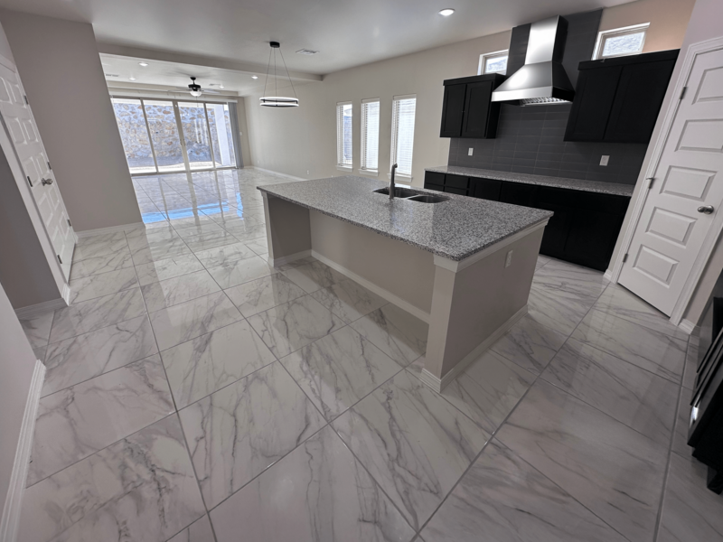 Appliances shown for illustration purposes only and may vary.