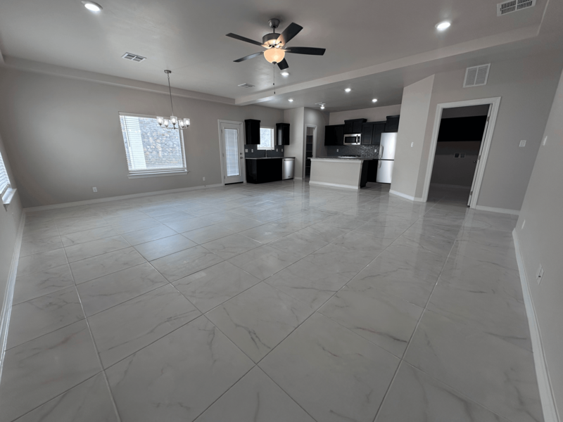 Appliances shown for illustration purposes only and may vary.