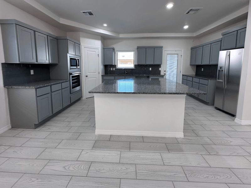 Appliances shown for illustration purposes only and may vary.