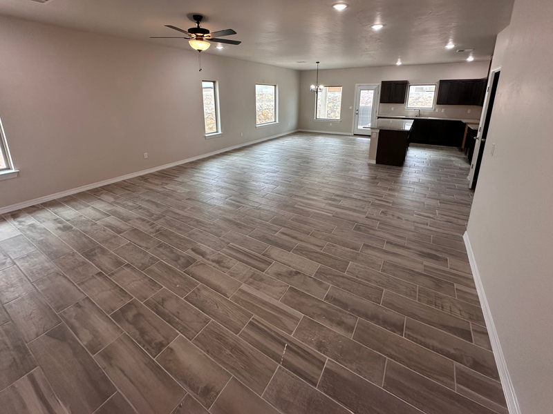 Appliances shown for illustration purposes only and may vary.