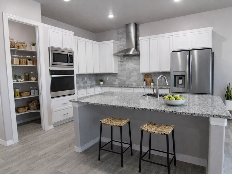 Appliances, cabinets and countertops shown for illustration purposes only and may vary.