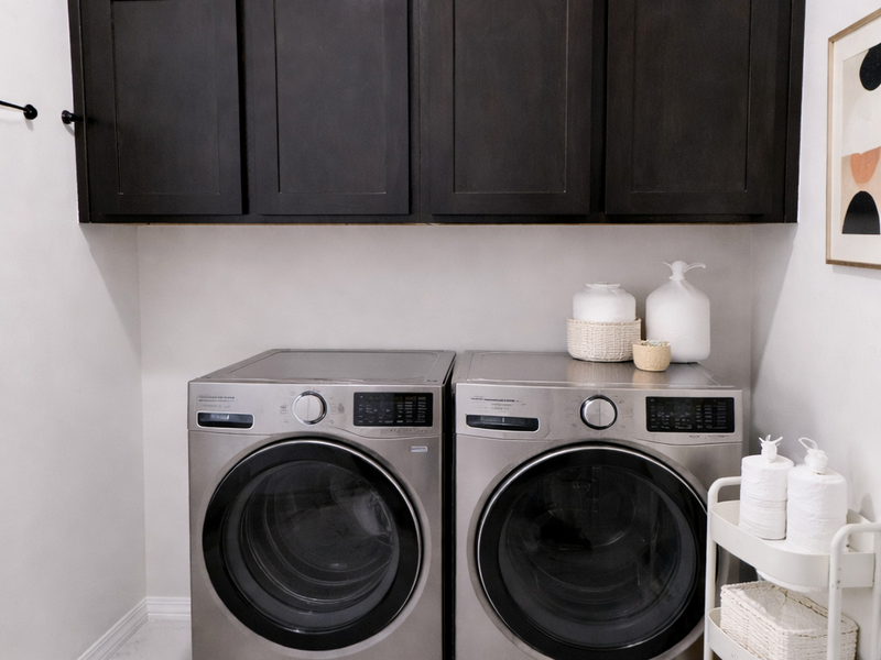 Appliances shown for illustration purposes only and may vary.